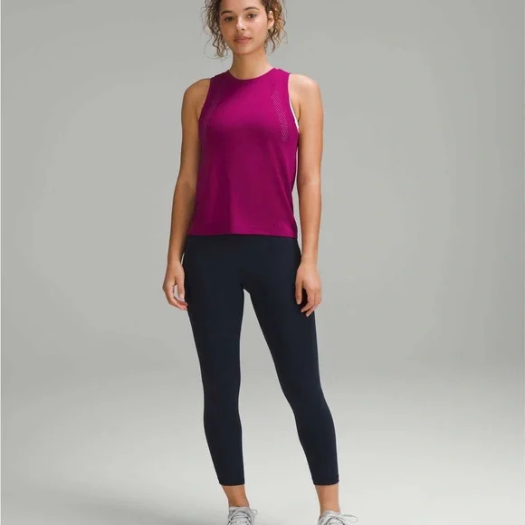 Lululemon | Perforated Training Tank Too| Size 4 - Picture 6 of 6